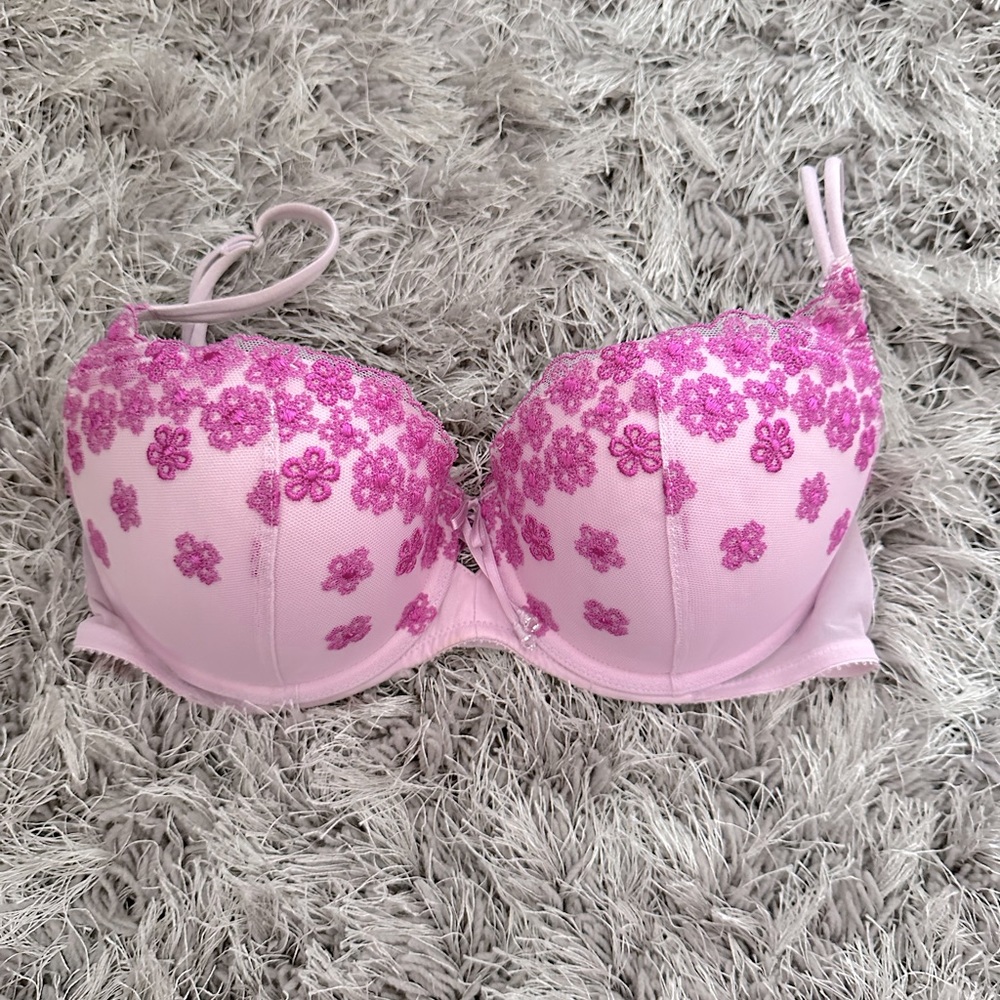 COPY - COPY - COPY - Victoria’s Secret bra NWOT - 34c